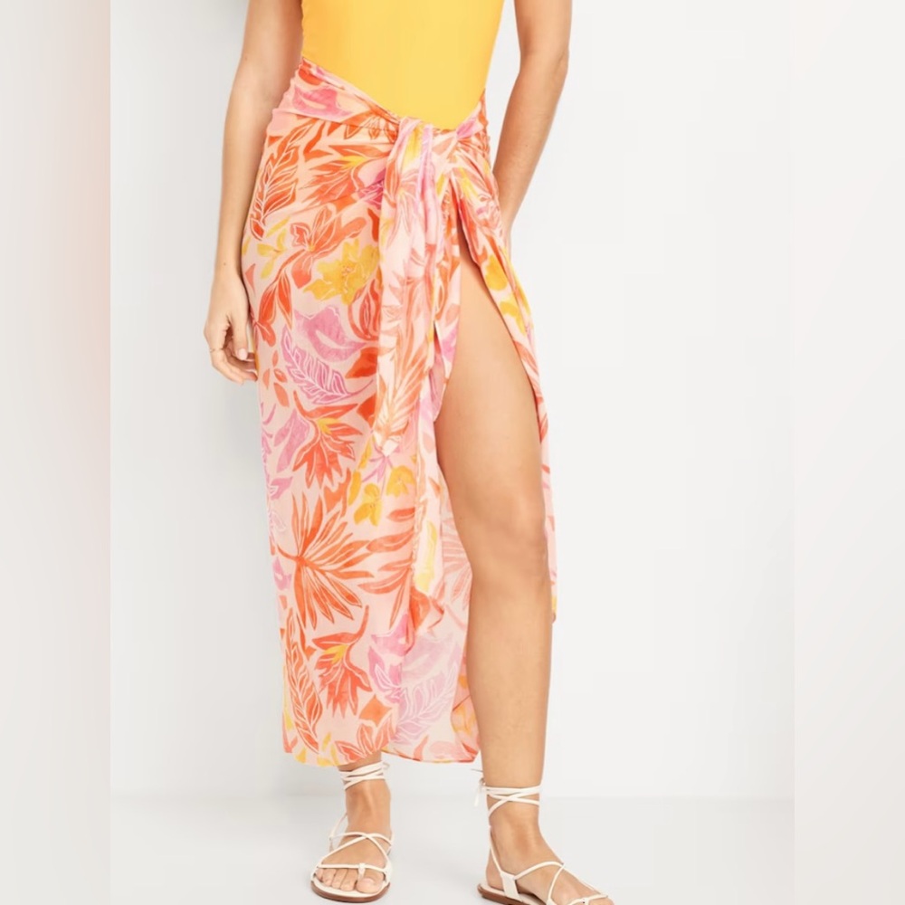 NWT Lightweight Swim Floral Sarong Wrap - Picture 2 of 3